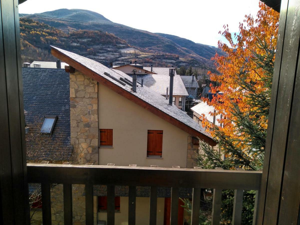 Edificio Ardillas Benasque Exterior foto